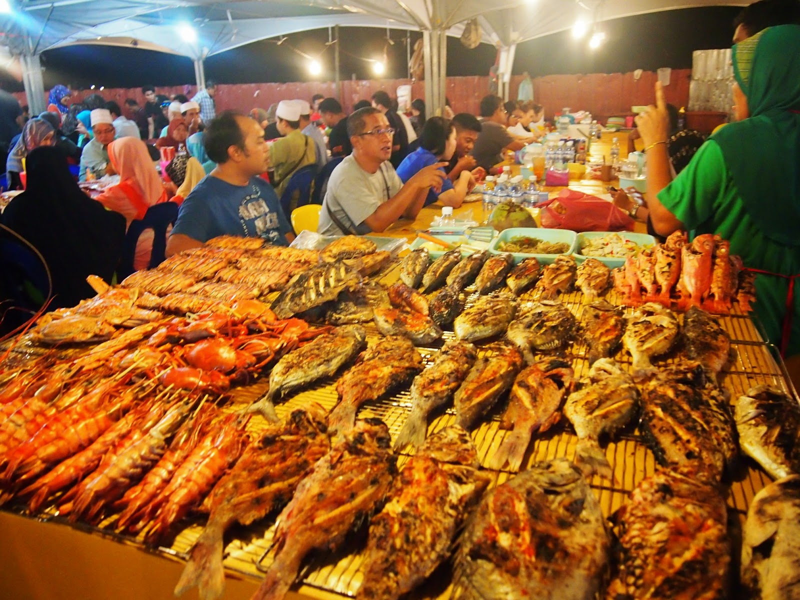 Filipino night market